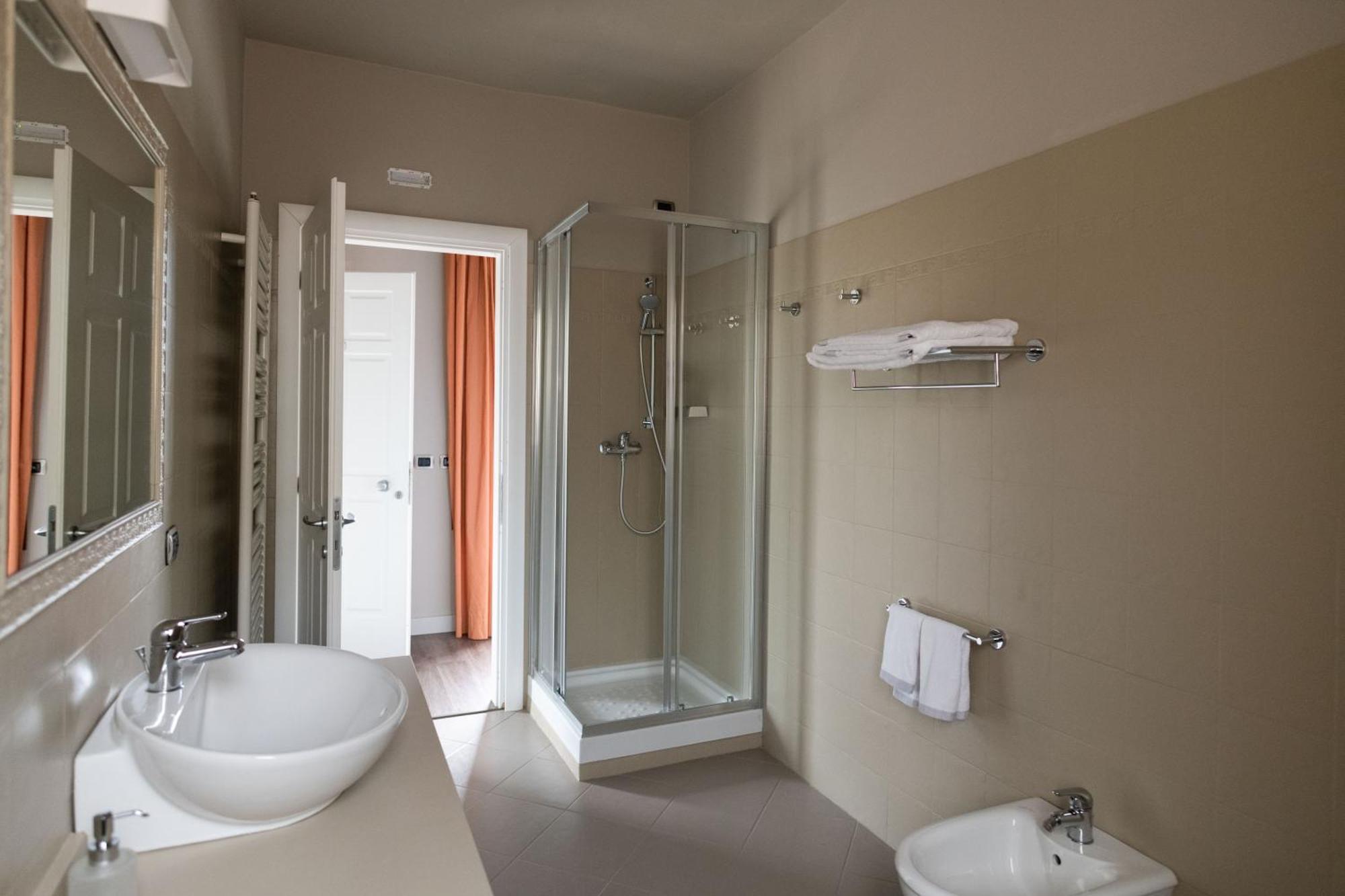 Trepiasi Hotel Cortemilia Ngoại thất bức ảnh